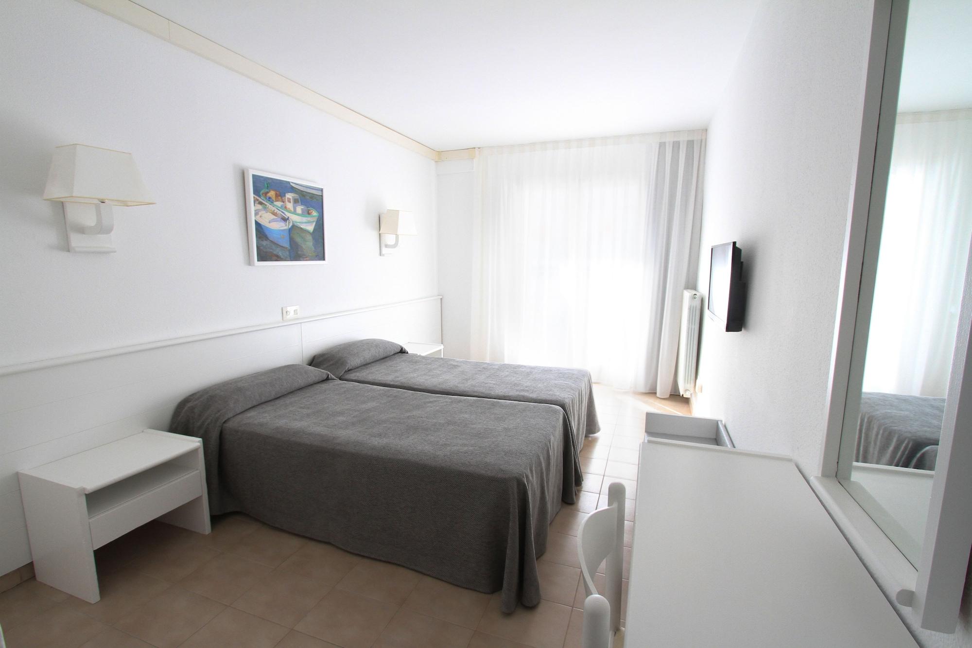 Garbi Park & Aquasplash Hotel