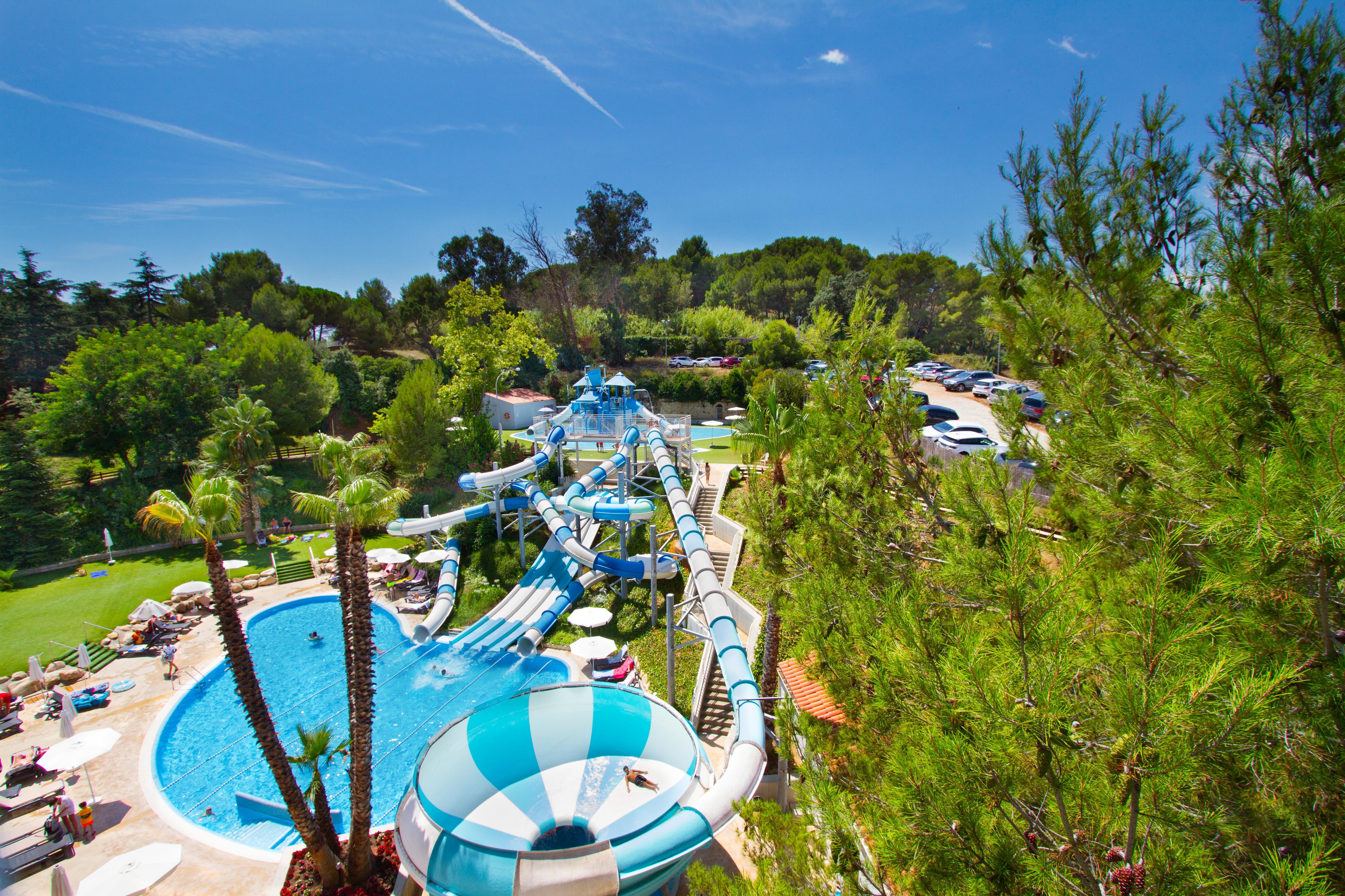 Hotel Garbi Park & Aquasplash 4*