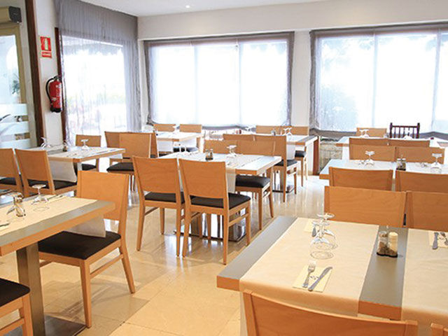 Hotel Garbi Park & Aquasplash