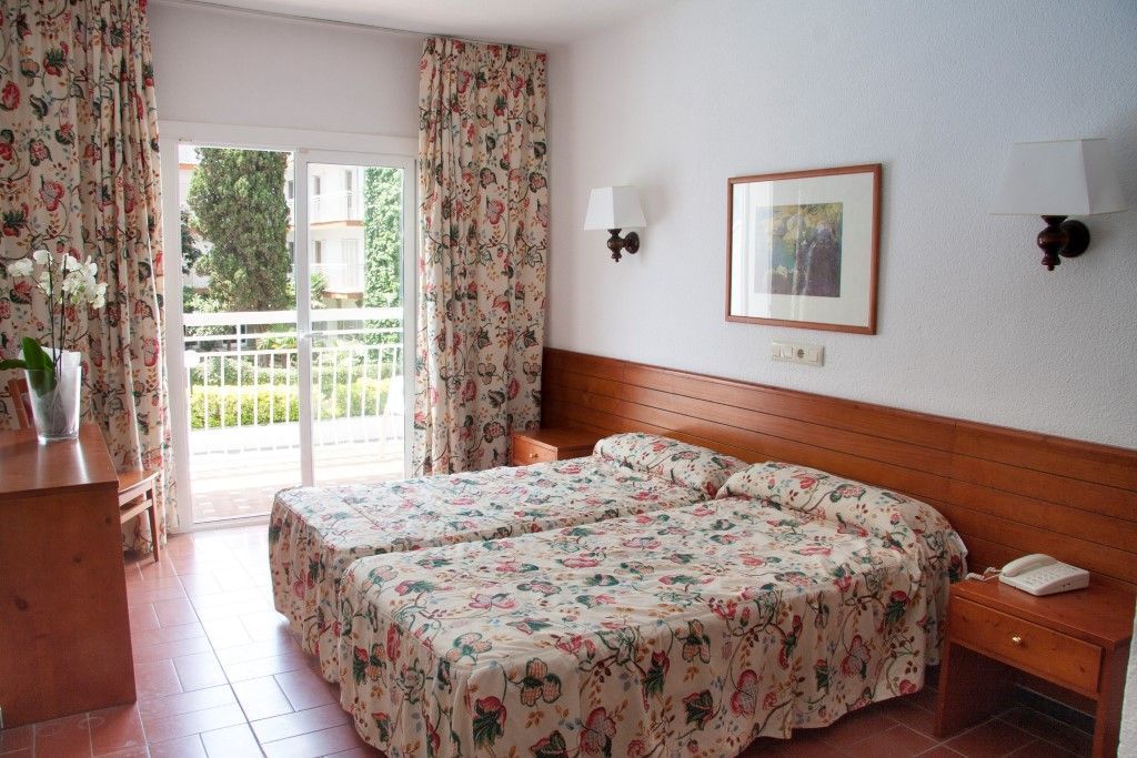 Garbi Park & Aquasplash Hotel 4*