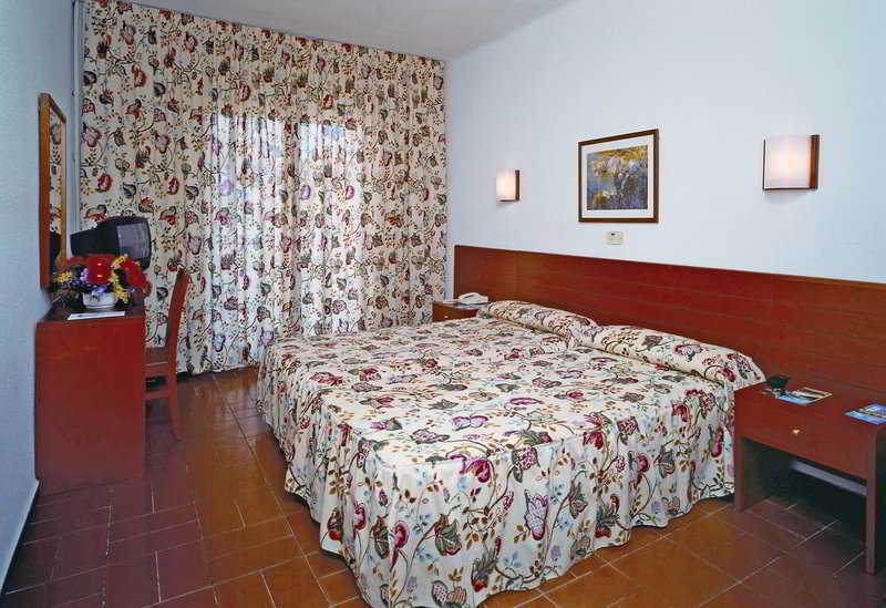 Hotel Garbi Park & Aquasplash